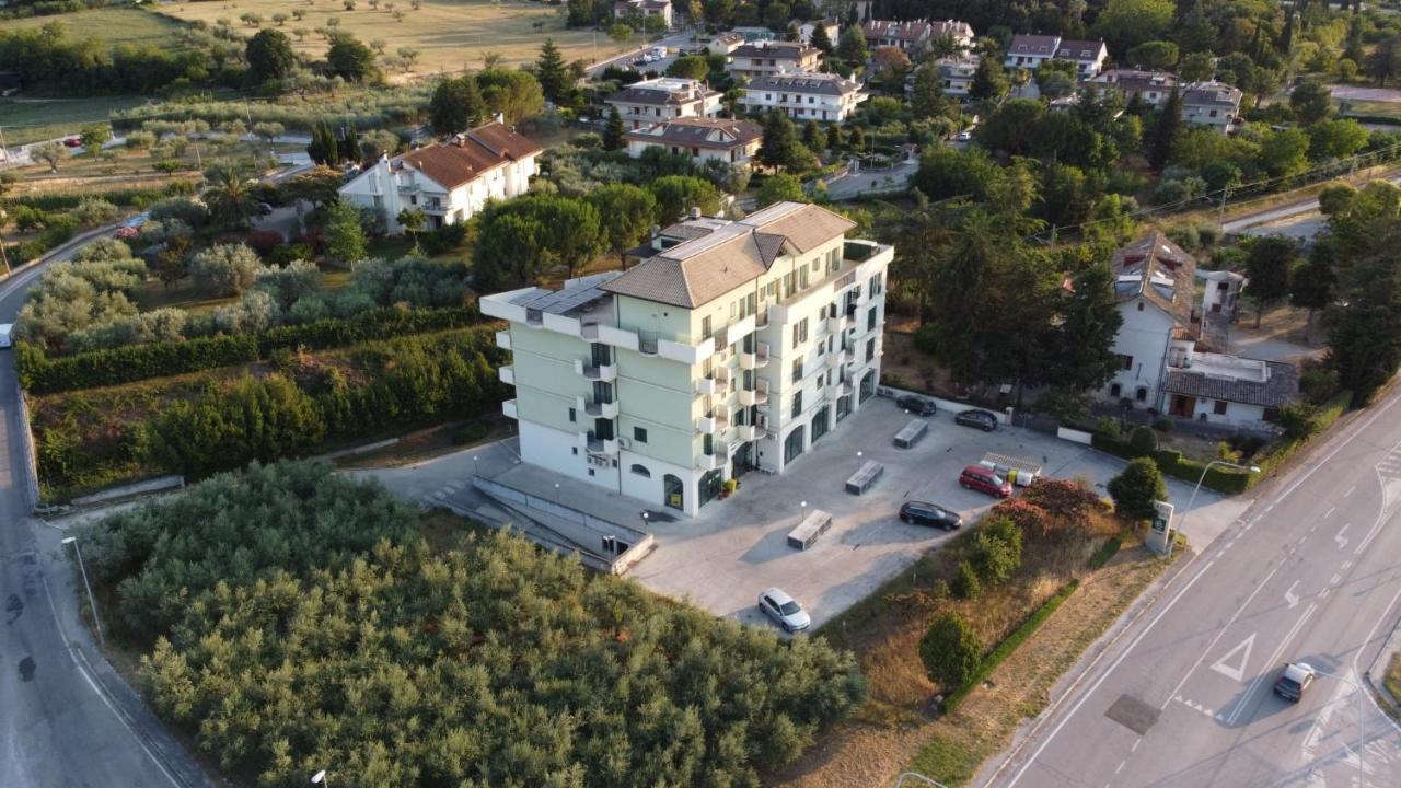Hotel Clodi Ascoli Piceno Exteriér fotografie